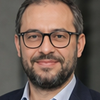 Efe ÖZER profil görseli